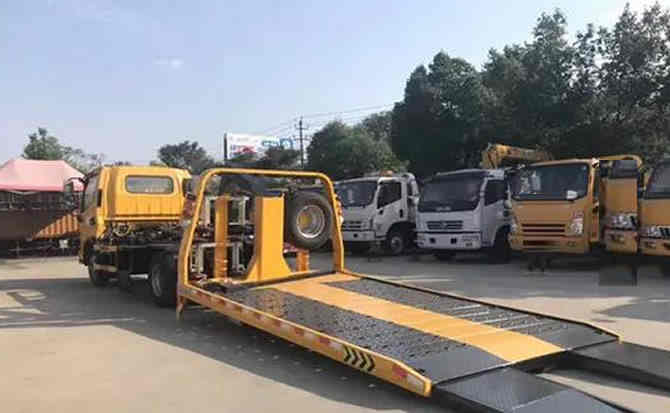 刚察汽车中途维修案例
